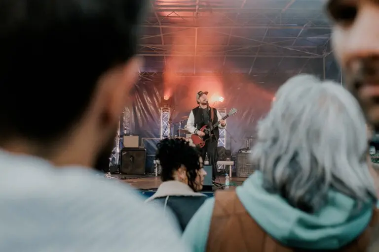 Hot Lizards live